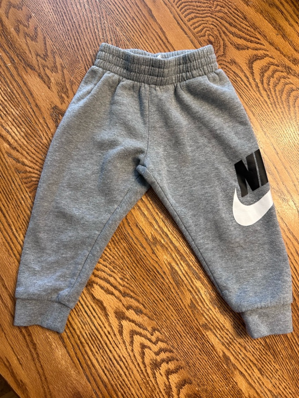 Nike Toddler Sweatpants 2T Gray Fleece Joggers Swoosh Logo Athletic Pants